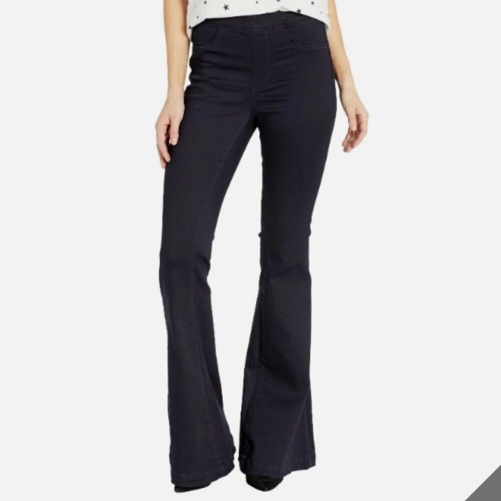 BLANKNYC Women's Pull-On Light Denim Flare Pants, Yager Bomb